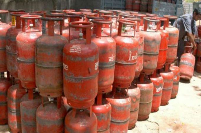 LPG Gas Cylinder Price ಇಂದಿನಿಂದ ಅಡುಗೆ ಅನಿಲ ಸಿಲಿಂಡರ್​ನಲ್ಲಿ ₹ 25 ಬೆಲೆ ಏರಿಕೆ