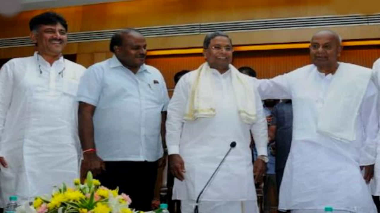 15 ಕ್ಷೇತ್ರಗಳಲ್ಲಿ ಉಪಚುನಾವಣೆ: ಜೆಡಿಎಸ್ ಸ್ವತಂತ್ರವಾಗಿ ಕಣಕ್ಕೆ 15 ಕ್ಷೇತ್ರಗಳಲ್ಲಿ ಉಪಚುನಾವಣೆ: ಜೆಡಿಎಸ್ ಸ್ವತಂತ್ರವಾಗಿ ಕಣಕ್ಕೆ