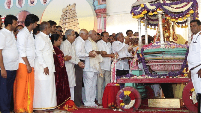 ನಾಡಹಬ್ಬ ಮೈಸೂರು ದಸರಾಗೆ ಅದ್ಧೂರಿ ಚಾಲನೆ ನಾಡಹಬ್ಬ ಮೈಸೂರು ದಸರಾಗೆ ಅದ್ಧೂರಿ ಚಾಲನೆ