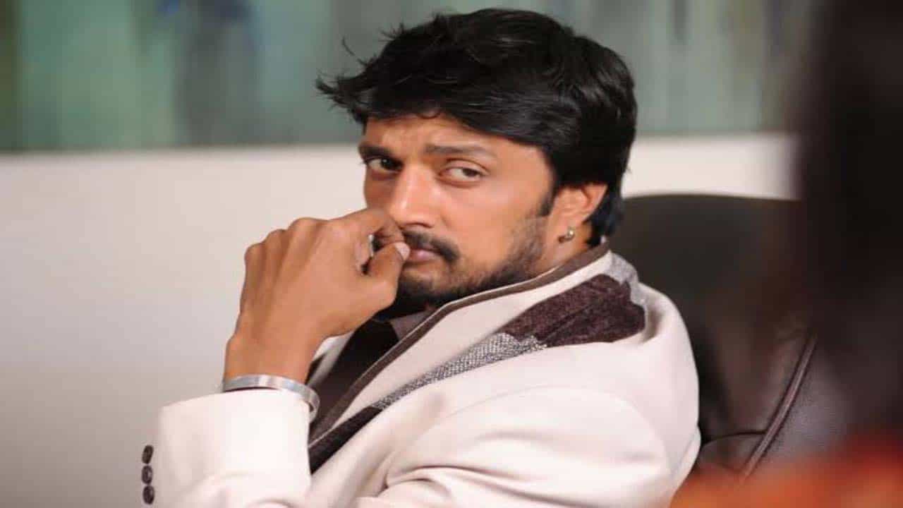 ‘ಕಿಚ್ಚ-ದಚ್ಚು’ ಫ್ಯಾನ್ಸ್ ವಾರ್; ದರ್ಶನ್ ಬಳಿಕ ಇದೀಗ ಸುದೀಪ್ ಟ್ವೀಟ್! ‘ಕಿಚ್ಚ-ದಚ್ಚು’ ಫ್ಯಾನ್ಸ್ ವಾರ್; ದರ್ಶನ್ ಬಳಿಕ ಇದೀಗ ಸುದೀಪ್ ಟ್ವೀಟ್!