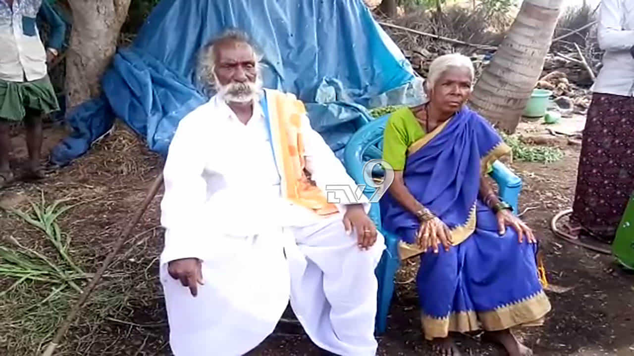 4 ದಶಕಗಳ ಹಿಂದೆ ಸತ್ತ ವ್ಯಕ್ತಿ ಪ್ರತ್ಯಕ್ಷ, ಚಿತ್ರನಾಯಕನಹಳ್ಳಿಯಲ್ಲಿ ವಿಚಿತ್ರ ಘಟನೆ! 4 ದಶಕಗಳ ಹಿಂದೆ ಸತ್ತ ವ್ಯಕ್ತಿ ಪ್ರತ್ಯಕ್ಷ, ಚಿತ್ರನಾಯಕನಹಳ್ಳಿಯಲ್ಲಿ ವಿಚಿತ್ರ ಘಟನೆ!