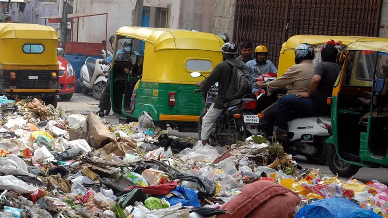 ಸಿಲಿಕಾನ್ ಸಿಟಿ ಕಸದ ಸಮಸ್ಯೆ ಅಂತ್ಯಕ್ಕೆ ಮೋದಿ ಟೀಂ ಎಂಟ್ರಿ! ಸಿಲಿಕಾನ್ ಸಿಟಿ ಕಸದ ಸಮಸ್ಯೆ ಅಂತ್ಯಕ್ಕೆ ಮೋದಿ ಟೀಂ ಎಂಟ್ರಿ!