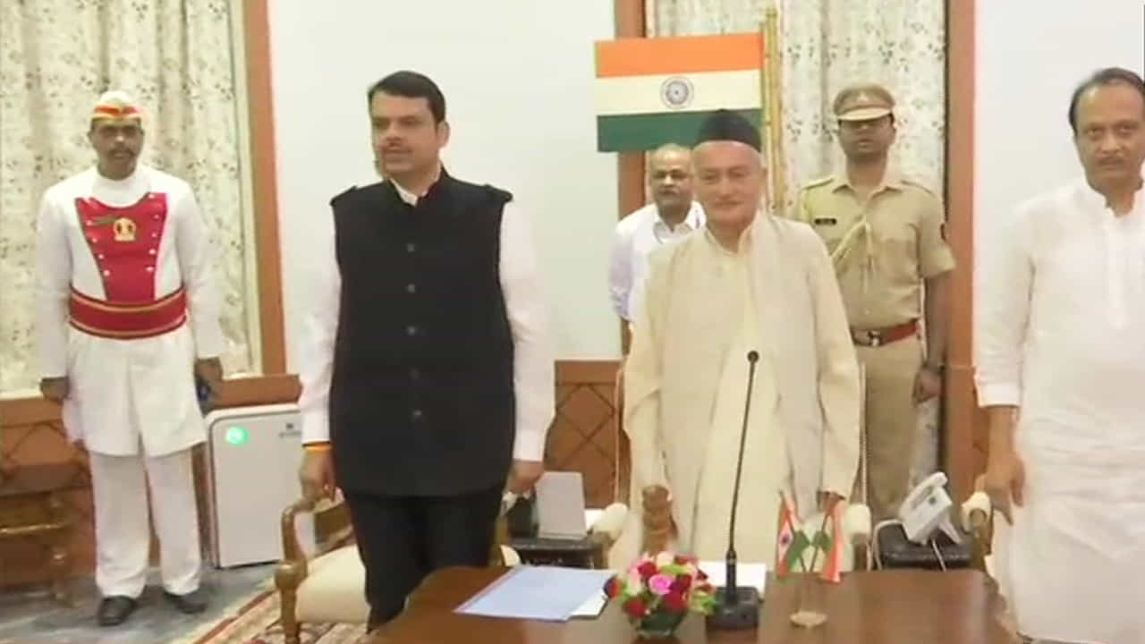 ದೇವೇಂದ್ರ ಫಡ್ನವಿಸ್, ಅಜಿತ್ ಪವಾರ್ಗೆ ಮೋದಿ, ಶಾ ಅಭಿನಂದನೆ ದೇವೇಂದ್ರ ಫಡ್ನವಿಸ್, ಅಜಿತ್ ಪವಾರ್ಗೆ ಮೋದಿ, ಶಾ ಅಭಿನಂದನೆ