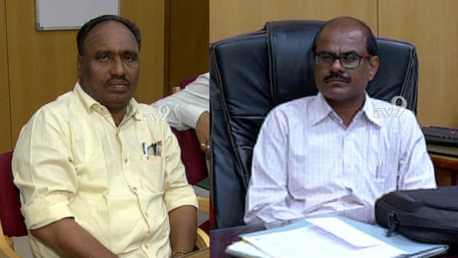 ಲಂಚಕ್ಕೆ ಕೈಯೊಡ್ಡಿದ್ದ ಸಾರಿಗೆ ಅಧಿಕಾರಿಗಳು ಎಸಿಬಿ ಬಲೆಗೆ ಲಂಚಕ್ಕೆ ಕೈಯೊಡ್ಡಿದ್ದ ಸಾರಿಗೆ ಅಧಿಕಾರಿಗಳು ಎಸಿಬಿ ಬಲೆಗೆ