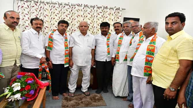 ಕೆಆರ್ ಪೇಟೆಯಲ್ಲಿ ಮಿನಿ ಆಪರೇಶನ್​ ಕಮಲ, ಇಬ್ಬರು ಮುಖಂಡರು ಬಿಜೆಪಿಗೆ