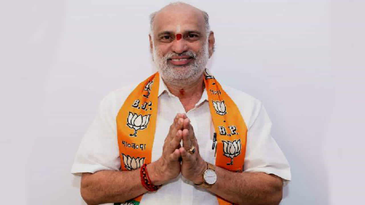 ಸಾಲ 1ಕೋಟಿ, ಆಸ್ತಿ 3ಕೋಟಿ: ಅನರ್ಹ ಶಾಸಕ ಹೆಬ್ಬಾರ್ ಅಫಿಡವಿಟ್ ಲೆಕ್ಕ ಇದು ಸಾಲ 1ಕೋಟಿ, ಆಸ್ತಿ 3ಕೋಟಿ: ಅನರ್ಹ ಶಾಸಕ ಹೆಬ್ಬಾರ್ ಅಫಿಡವಿಟ್ ಲೆಕ್ಕ ಇದು