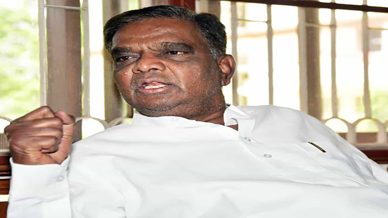 'ಸಿದ್ದರಾಮಯ್ಯ ಮೇಲಿನ ಹಠಕ್ಕೆ ಚುನಾವಣೆಯಲ್ಲಿ ಸ್ಪರ್ಧಿಸಿದೆ' 'ಸಿದ್ದರಾಮಯ್ಯ ಮೇಲಿನ ಹಠಕ್ಕೆ ಚುನಾವಣೆಯಲ್ಲಿ ಸ್ಪರ್ಧಿಸಿದೆ'