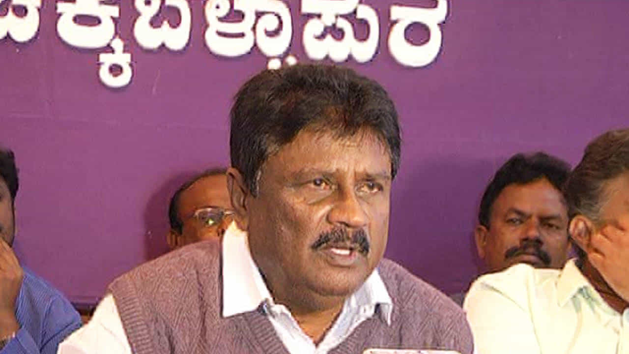 ಕಾಂಗ್ರೆಸ್ಗೆ ದ್ರೋಹ ಮಾಡುವುದನ್ನ ತಿಳಿಸಿದ್ದು S.M.ಕೃಷ್ಣ -ಎಂ.ಆಂಜಿನಪ್ಪ ಕಾಂಗ್ರೆಸ್ಗೆ ದ್ರೋಹ ಮಾಡುವುದನ್ನ ತಿಳಿಸಿದ್ದು S.M.ಕೃಷ್ಣ -ಎಂ.ಆಂಜಿನಪ್ಪ