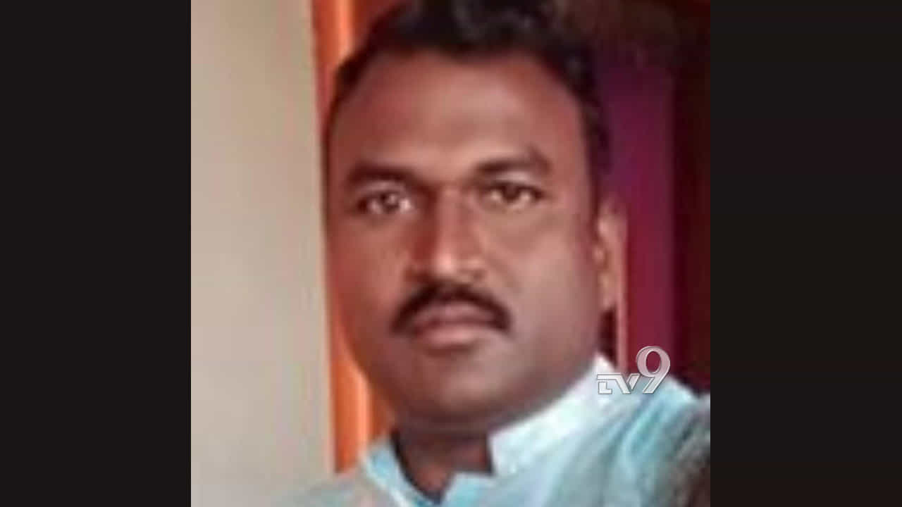 ಅಮಾನತಾಗಿದ್ದ ಅಧಿಕಾರಿಯಿಂದಲೇ ಸರ್ಕಾರಿ ಹಣ ಲೂಟಿ ಅಮಾನತಾಗಿದ್ದ ಅಧಿಕಾರಿಯಿಂದಲೇ ಸರ್ಕಾರಿ ಹಣ ಲೂಟಿ