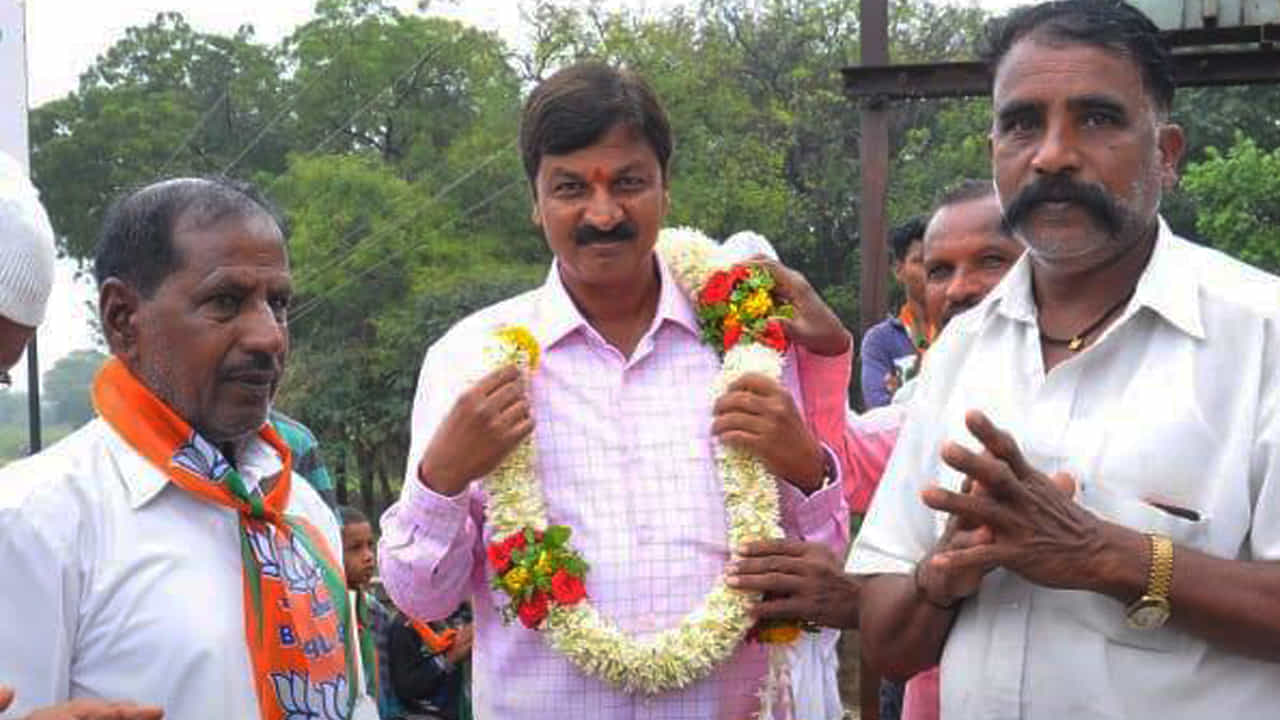 ಬೆಳಗಾವಿಯಲ್ಲಿ ಅಮೋಘ ‘ಗೆಲುವಿನ ಸಾಹುಕಾರ’ ಈ ರಮೇಶ್! ಬೆಳಗಾವಿಯಲ್ಲಿ ಅಮೋಘ ‘ಗೆಲುವಿನ ಸಾಹುಕಾರ’ ಈ ರಮೇಶ್!