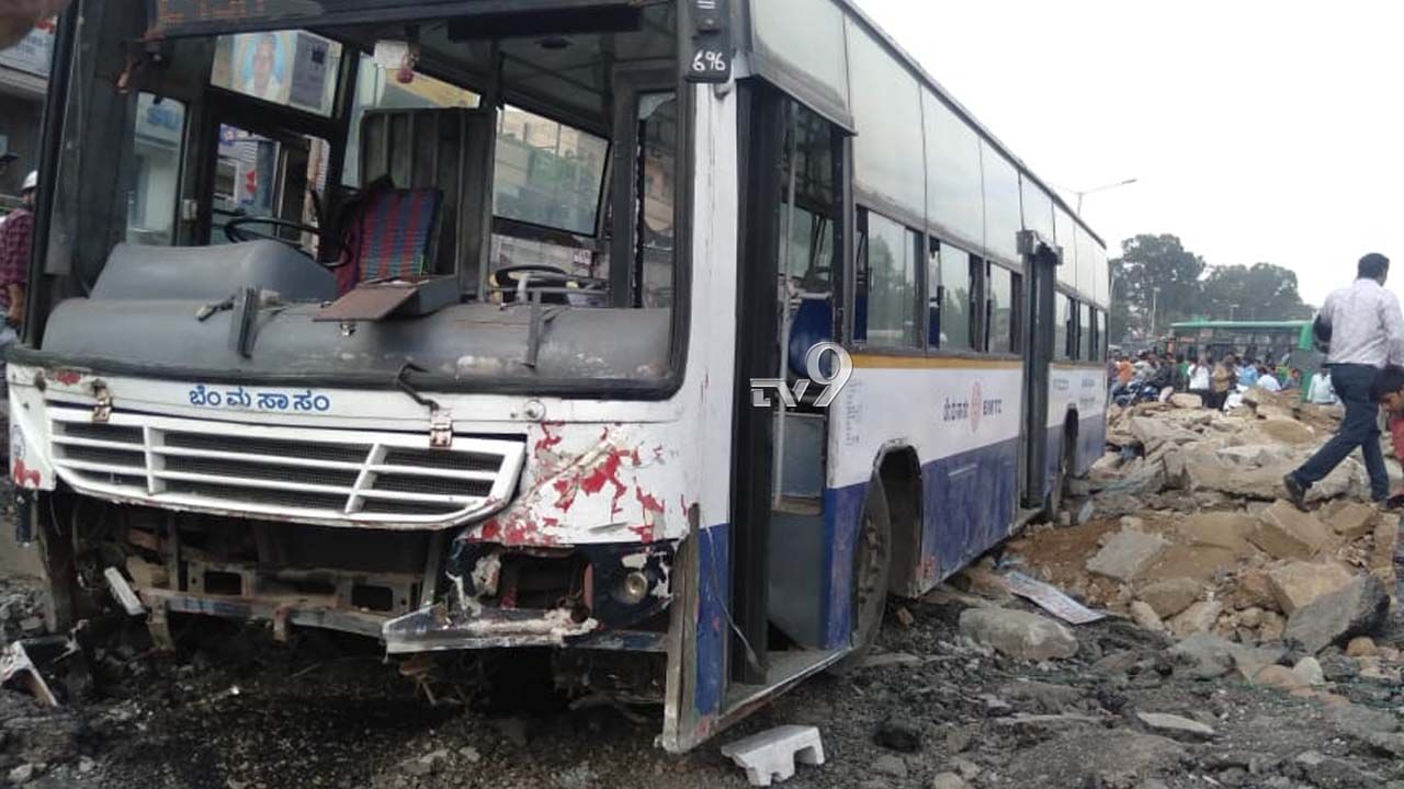 ಕೊಟ್ಟಿಗೆಪಾಳ್ಯ ಸಿಗ್ನಲ್ ಬಳಿ ಕಿಲ್ಲರ್​ BMTC ಬಸ್ ಡಿಕ್ಕಿ: ಇಬ್ಬರ ಸಾವು