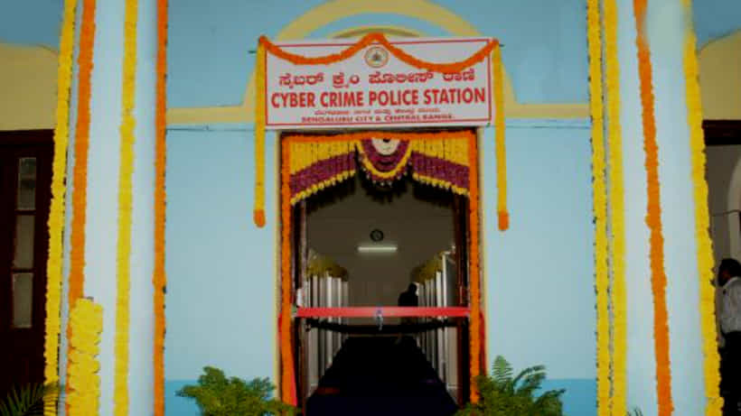 ಹೆಚ್ಚುತ್ತಿವೆ ಥರಹೇವಾರಿ ಆನ್ಲೈನ್ ದೋಖಾಗಳು! ಕಡಿವಾಣ ಹಾಕಲು ಸಿಬ್ಬಂದಿಯೇ ಇಲ್ಲ..