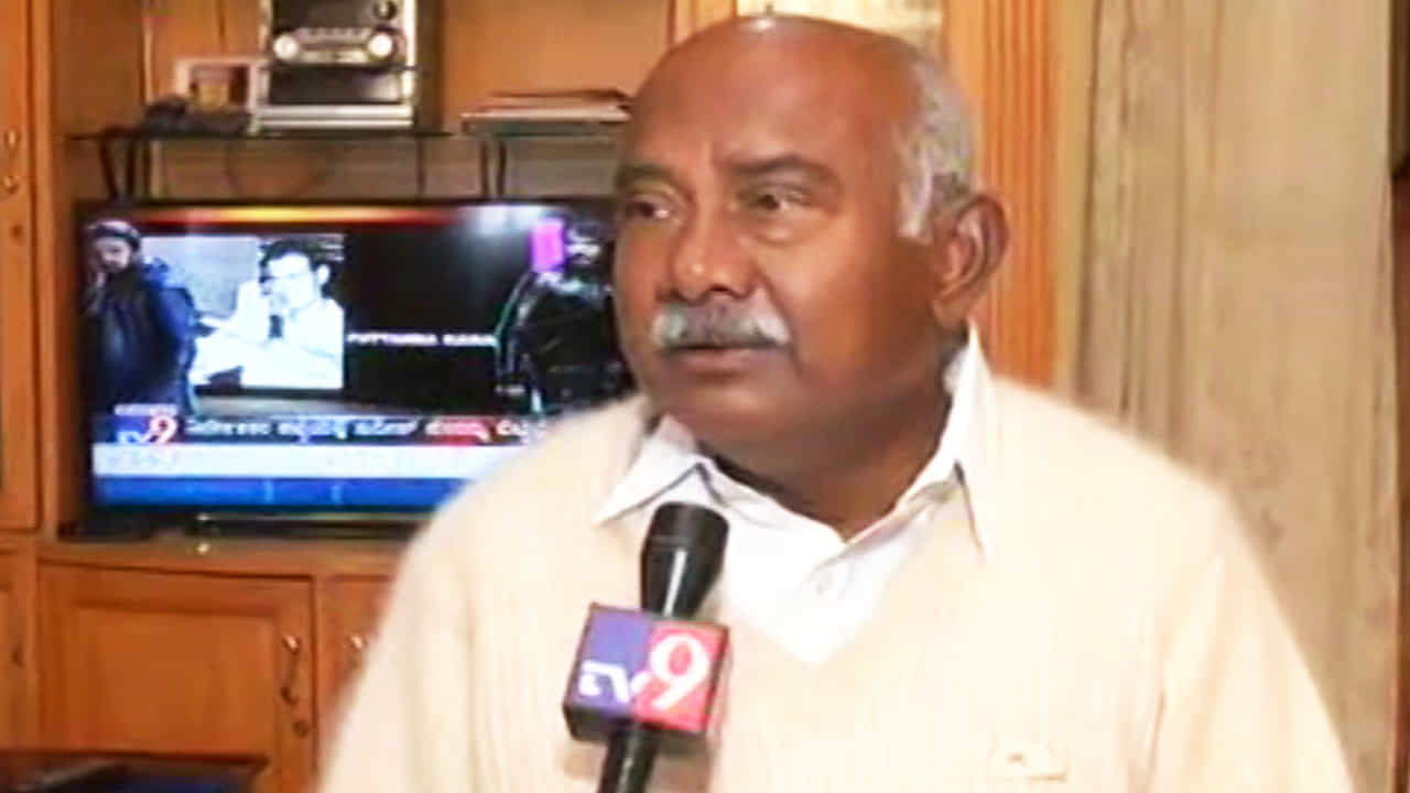 ಆಪರೇಷನ್ ಕಮಲ: ಹಳ್ಳಿ ಹಕ್ಕಿ ವಿಶ್ವನಾಥ್ ಬುಕ್ ಬರೀತಾರಂತೆ ಆಪರೇಷನ್ ಕಮಲ: ಹಳ್ಳಿ ಹಕ್ಕಿ ವಿಶ್ವನಾಥ್ ಬುಕ್ ಬರೀತಾರಂತೆ