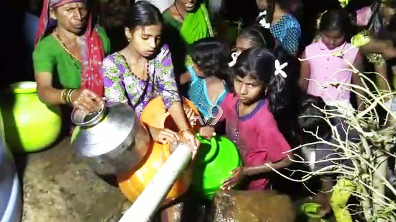 ಮಾರನಹೊಳೆಯಲ್ಲಿ ಸಿಗದ ನೀರು, ಜೀವ ಜಲಕ್ಕಾಗಿ ಪ್ರತೀ ದಿನ ಜನರ ಪರದಾಟ ಮಾರನಹೊಳೆಯಲ್ಲಿ ಸಿಗದ ನೀರು, ಜೀವ ಜಲಕ್ಕಾಗಿ ಪ್ರತೀ ದಿನ ಜನರ ಪರದಾಟ