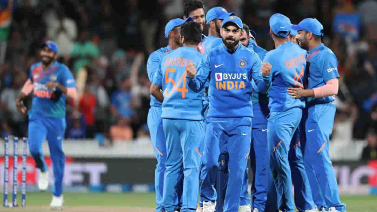 ಸೂಪರ್ ಓವರ್ನಲ್ಲಿ 2 ಸೂಪರ್ ಸಿಕ್ಸರ್, ಸರಣಿ ಗೆದ್ದು ಚರಿತ್ರೆ ಸೃಷ್ಟಿಸಿದ ಭಾರತ!