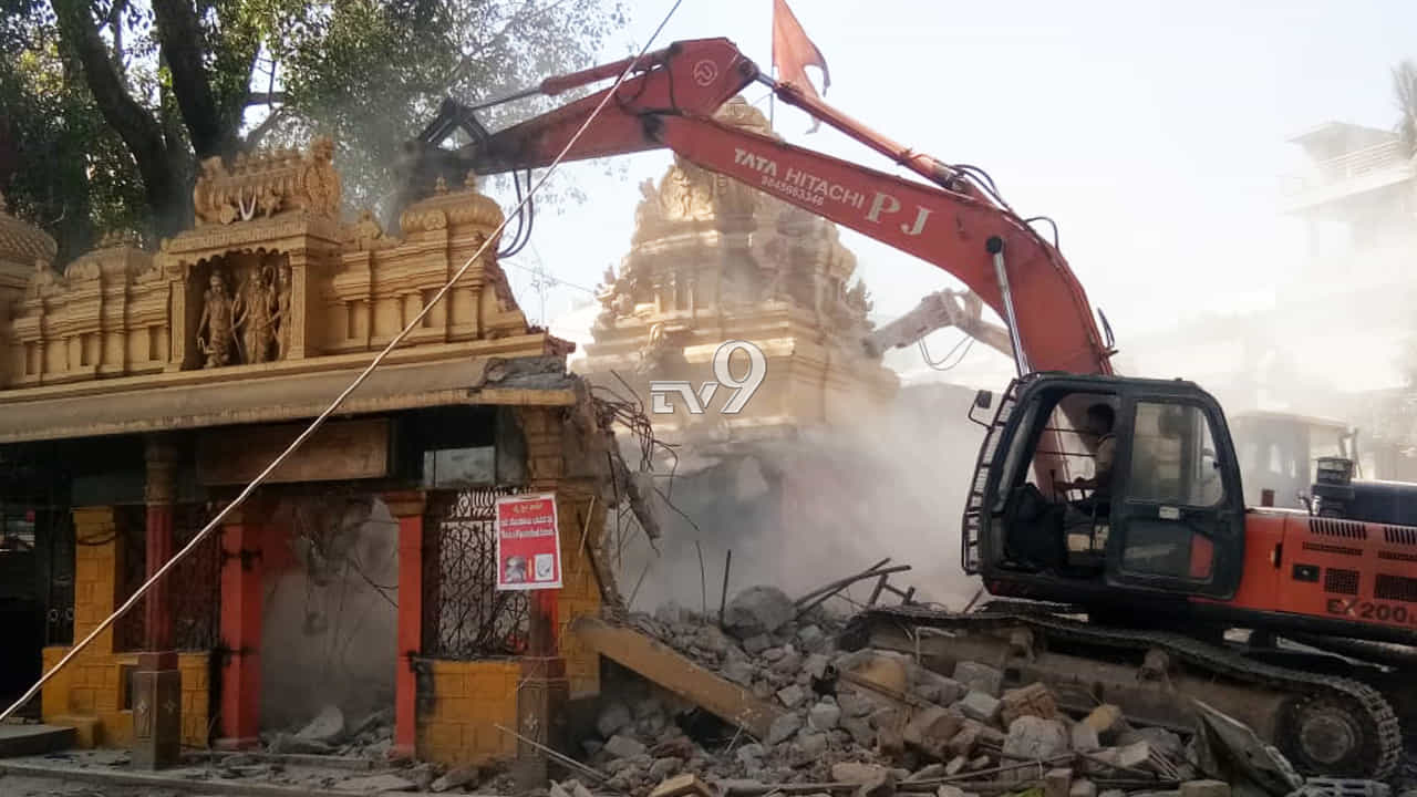 Big News: ಸಾರ್ವಜನಿಕ ದೇಗುಲ ತೆರವು ತಡೆಯಲು ಪ್ರತ್ಯೇಕ ವಿಧೇಯಕ ಮಂಡನೆಗೆ ಸಂಪುಟ ಸಭೆ ನಿರ್ಧಾರ Big News: ಸಾರ್ವಜನಿಕ ದೇಗುಲ ತೆರವು ತಡೆಯಲು ಪ್ರತ್ಯೇಕ ವಿಧೇಯಕ ಮಂಡನೆಗೆ ಸಂಪುಟ ಸಭೆ ನಿರ್ಧಾರ