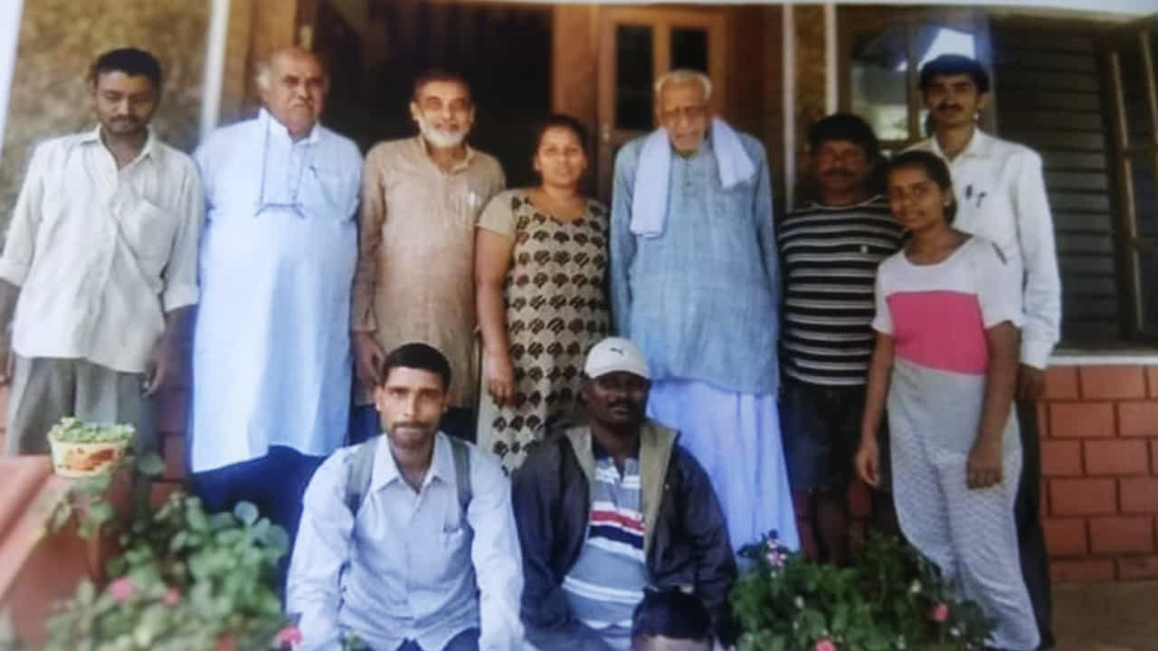 ದೊರೆಸ್ವಾಮಿ ಮನೆಗೆ ಅಮೂಲ್ಯ ಹೋಗಿದ್ದು ಏಕೆ? ಈಶ್ವರಪ್ಪ ಪ್ರಶ್ನೆ ದೊರೆಸ್ವಾಮಿ ಮನೆಗೆ ಅಮೂಲ್ಯ ಹೋಗಿದ್ದು ಏಕೆ? ಈಶ್ವರಪ್ಪ ಪ್ರಶ್ನೆ