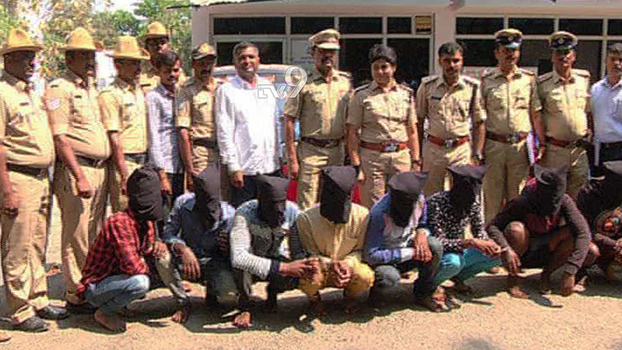 ಒಂದೇ ರಾತ್ರಿ ಎರಡು ಕಡೆ ದರೋಡೆ ಮಾಡಿದ್ದ ಕಿರಾತಕರು ಲಾಕ್ ಆಗಿದ್ದೇಗೆ? ಒಂದೇ ರಾತ್ರಿ ಎರಡು ಕಡೆ ದರೋಡೆ ಮಾಡಿದ್ದ ಕಿರಾತಕರು ಲಾಕ್ ಆಗಿದ್ದೇಗೆ?