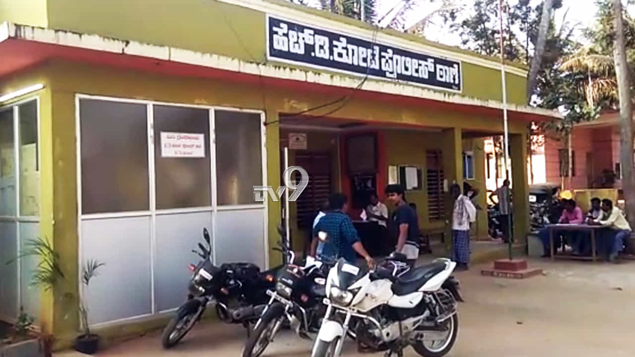 ಮನೆಯಲ್ಲಿ ಸಿಕ್ಕ ಅನುಮಾನಾಸ್ಪದ ಮೃತ ದೇಹ: ಸಾವೋ, ಕೊಲೆಯೋ? ಮನೆಯಲ್ಲಿ ಸಿಕ್ಕ ಅನುಮಾನಾಸ್ಪದ ಮೃತ ದೇಹ: ಸಾವೋ, ಕೊಲೆಯೋ?