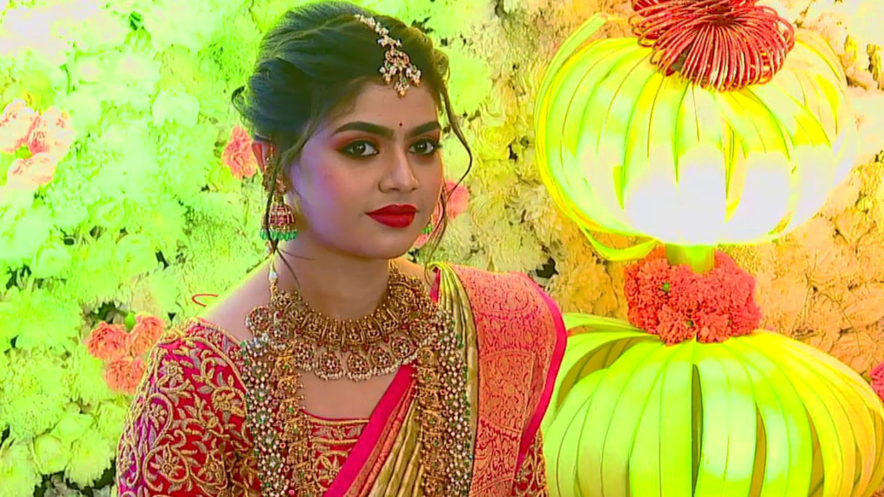 ರಾಮುಲು ಮಗಳ ಭರ್ಜರಿ ಮದುವೆ: ಒಂದಕ್ಕಿಂತಾ ಒಂದು ಸ್ಪೆಷಲ್! ರಾಮುಲು ಮಗಳ ಭರ್ಜರಿ ಮದುವೆ: ಒಂದಕ್ಕಿಂತಾ ಒಂದು ಸ್ಪೆಷಲ್!