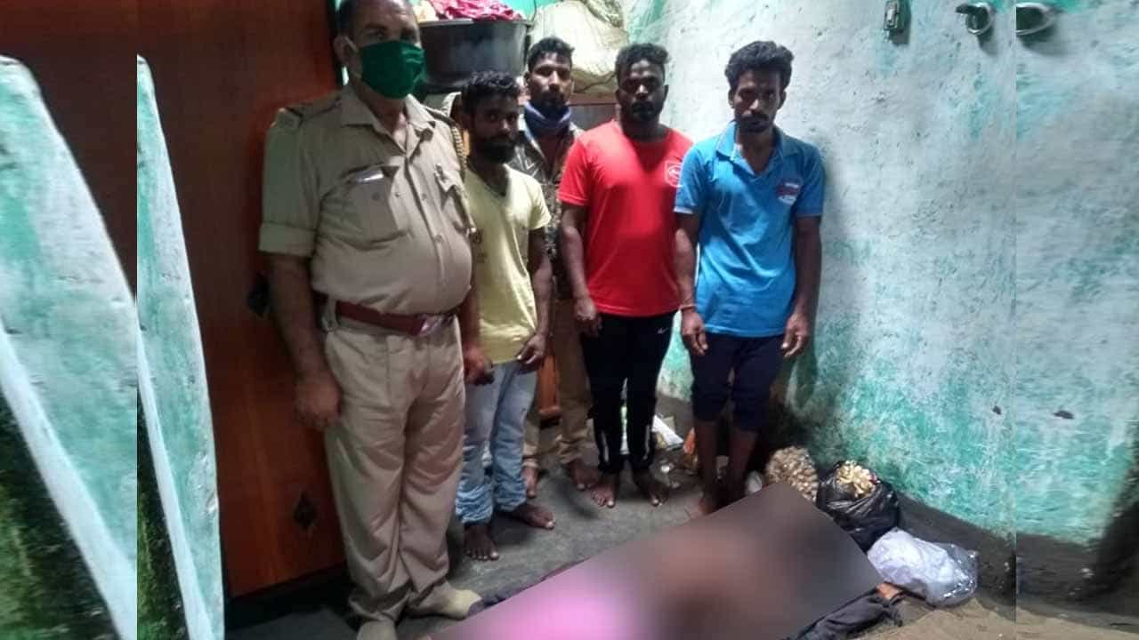 ಇಳೇಖಾನ್ ಗ್ರಾಮದಲ್ಲಿ ಕಳ್ಳಬಟ್ಟಿ ಕುಡಿದು ವೃದ್ಧನ ಸಾವು ಇಳೇಖಾನ್ ಗ್ರಾಮದಲ್ಲಿ ಕಳ್ಳಬಟ್ಟಿ ಕುಡಿದು ವೃದ್ಧನ ಸಾವು
