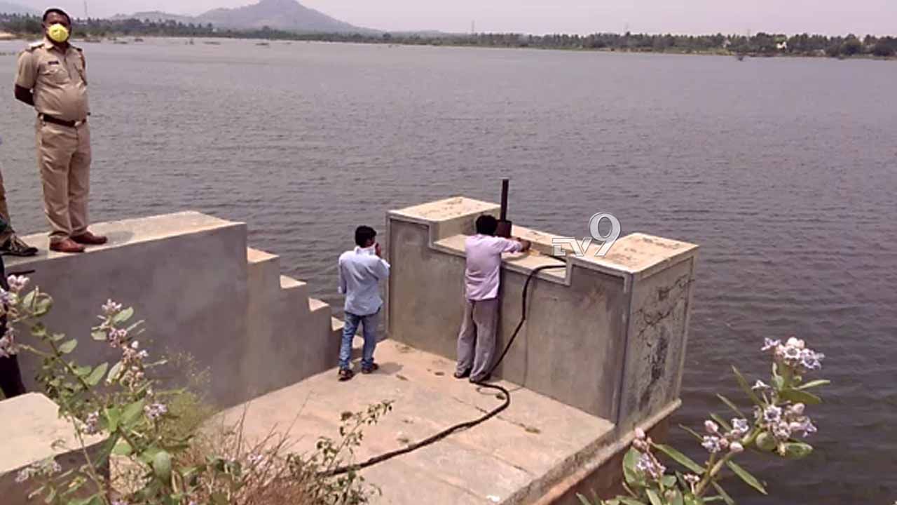 ಕೆರೆ ತುಂಬವ ಮೊದಲೇ ಬೇರೆ ಗ್ರಾಮಕ್ಕೆ ಕೆ.ಸಿ.ವ್ಯಾಲಿ ನೀರು ಹರಿಸಿದ್ದಕ್ಕೆ ವಿರೋಧ