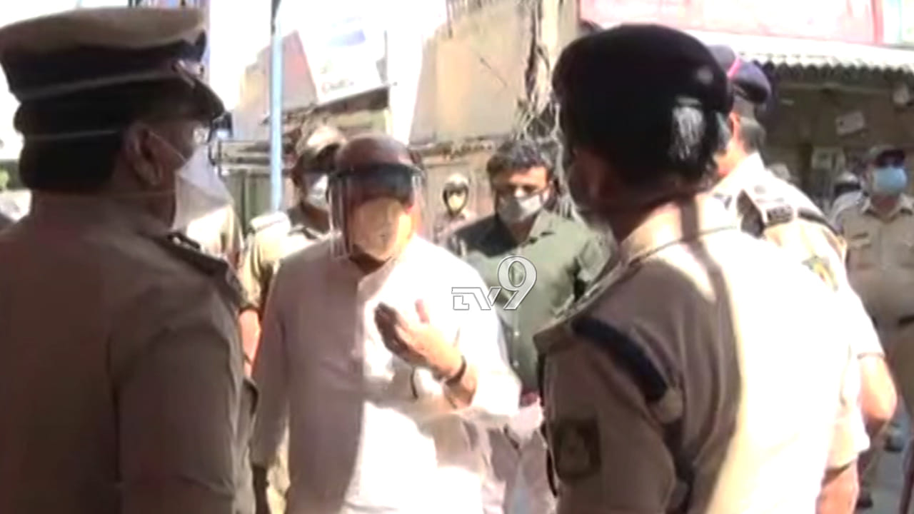 ಮುಲಾಜಿಲ್ಲದೆ ಕಠೋರವಾದ ಕ್ರಮ ಕೈಗೊಳ್ಳಿ, ಪೊಲೀಸರಿಗೆ ಗೃಹ ಸಚಿವರ ಖಡಕ್ ಸೂಚನೆ ಮುಲಾಜಿಲ್ಲದೆ ಕಠೋರವಾದ ಕ್ರಮ ಕೈಗೊಳ್ಳಿ, ಪೊಲೀಸರಿಗೆ ಗೃಹ ಸಚಿವರ ಖಡಕ್ ಸೂಚನೆ