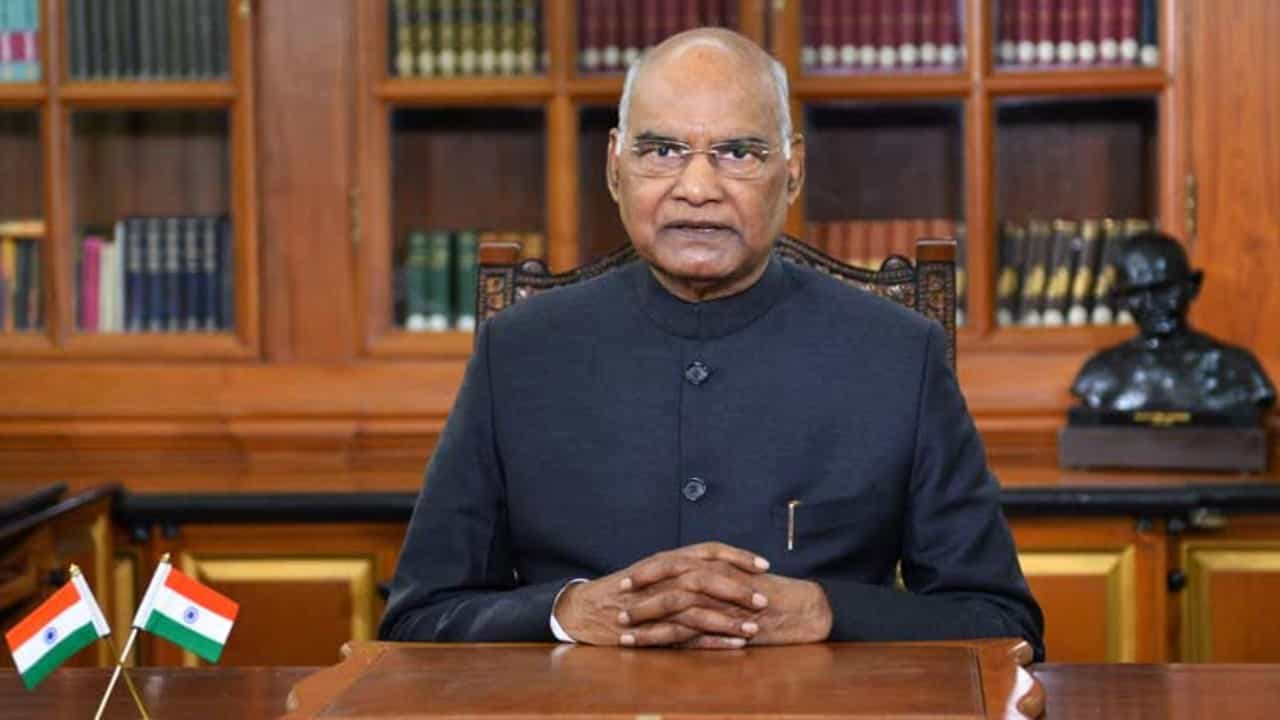 ಕೊರೊನಾ ವಾರಿಯರ್ಸ್ ಮೇಲೆ ಹಲ್ಲೆ, ಕೇಂದ್ರದಿಂದಲೂ ಸುಗ್ರೀವಾಜ್ಞೆ: ರಾಷ್ಟ್ರಪತಿಗೆ ರವಾನೆ ಕೊರೊನಾ ವಾರಿಯರ್ಸ್ ಮೇಲೆ ಹಲ್ಲೆ, ಕೇಂದ್ರದಿಂದಲೂ ಸುಗ್ರೀವಾಜ್ಞೆ: ರಾಷ್ಟ್ರಪತಿಗೆ ರವಾನೆ