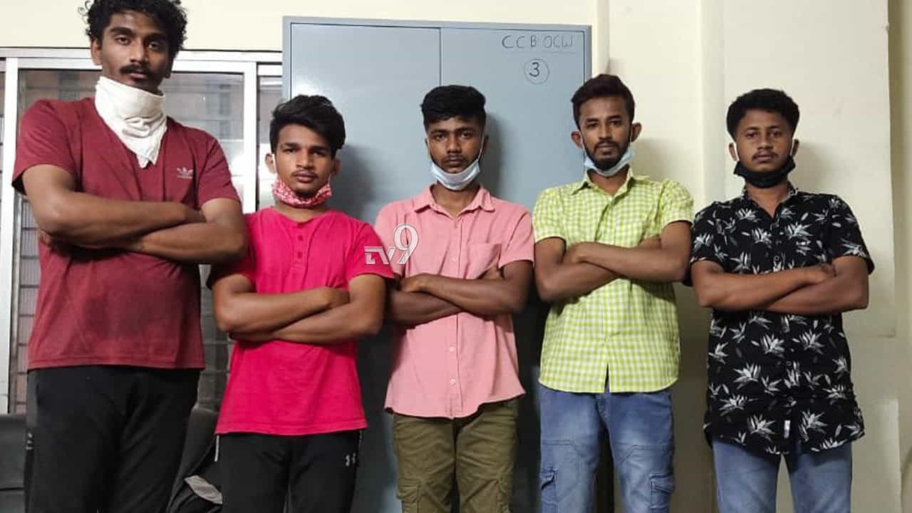 ದರೋಡೆಗೆ ಸಂಚು ರೂಪಿಸಿದ್ದ 5 ಆರೋಪಿಗಳು ಸಿಸಿಬಿ ಬಲೆಗೆ ದರೋಡೆಗೆ ಸಂಚು ರೂಪಿಸಿದ್ದ 5 ಆರೋಪಿಗಳು ಸಿಸಿಬಿ ಬಲೆಗೆ