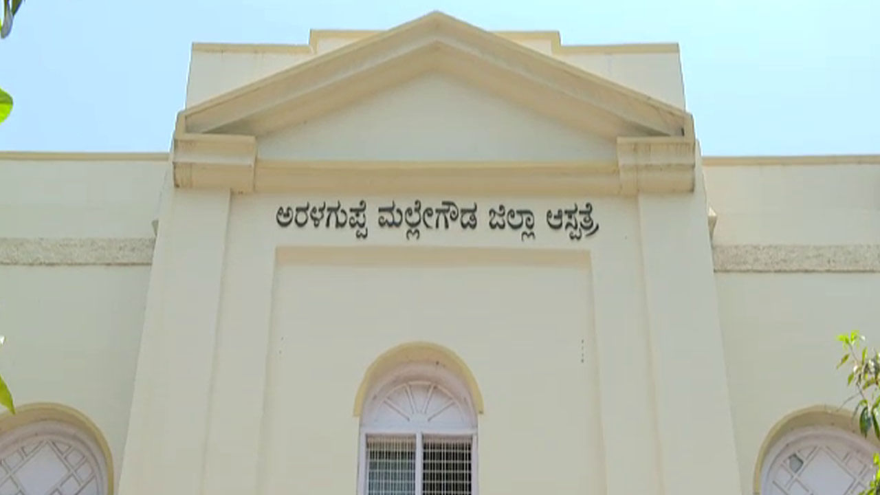 ಕೊರೊನಾ ಭೀತಿ: ಐಸೋಲೇಷನ್​ ವಾರ್ಡ್​ನಲ್ಲಿ ಚಿಕಿತ್ಸೆ ಪಡೆಯುತ್ತಿದ್ದ ವ್ಯಕ್ತಿ ಆತ್ಮಹತ್ಯೆ