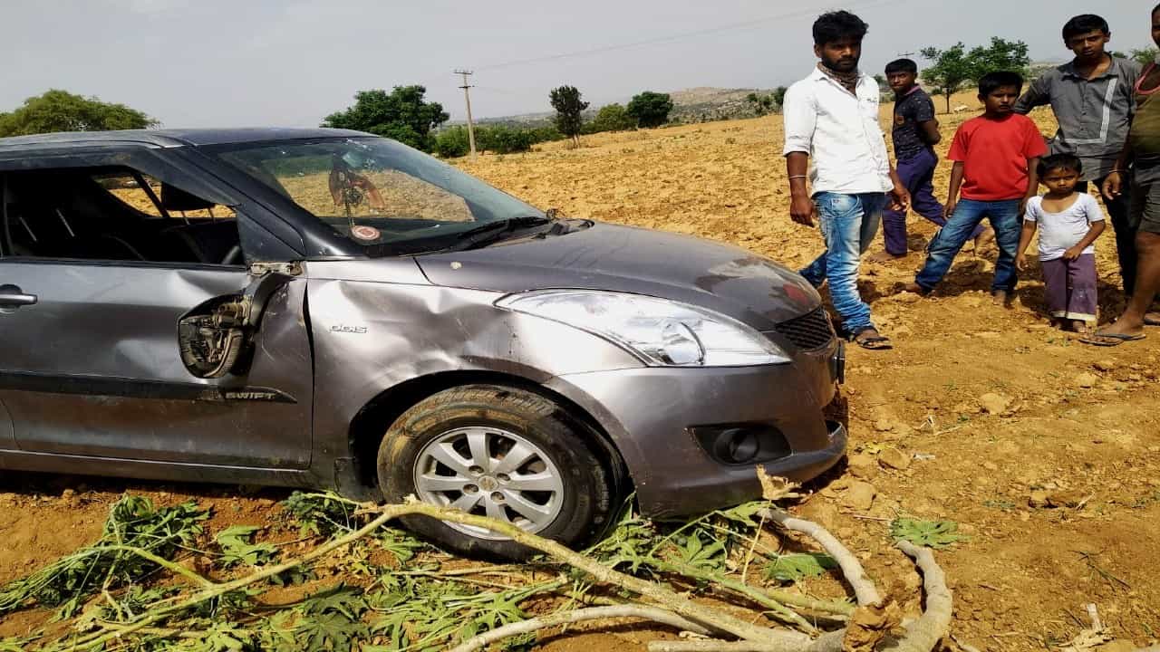 6 ಕಾರುಗಳಲ್ಲಿ ಬಂದು, ಬಾಣಸವಾಡಿ ಮೂಲದ ವೈದ್ಯೆಯನ್ನ ಅಪಹರಿಸಿದರು! 6 ಕಾರುಗಳಲ್ಲಿ ಬಂದು, ಬಾಣಸವಾಡಿ ಮೂಲದ ವೈದ್ಯೆಯನ್ನ ಅಪಹರಿಸಿದರು!