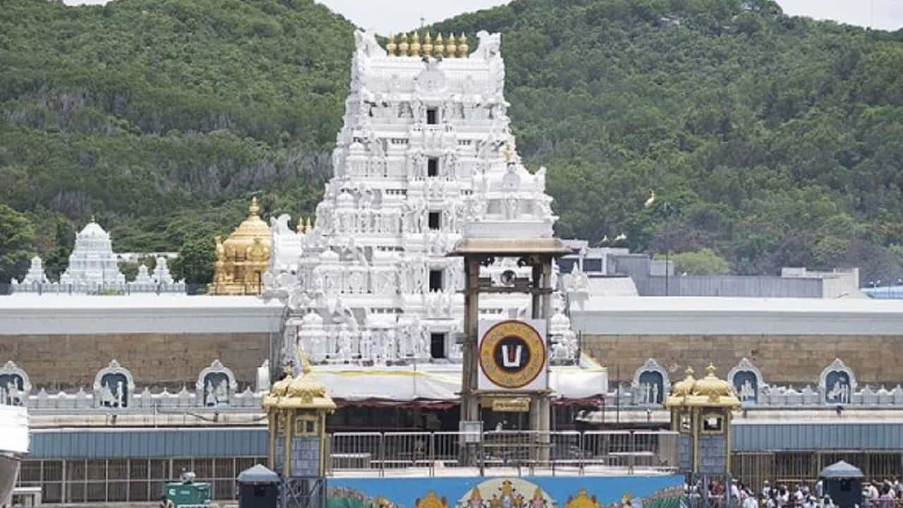 ತಿಮ್ಮಪ್ಪನ ಹುಂಡಿ ಕಾಣಿಕೆಯಲ್ಲಿ ಗಣನೀಯ ಏರಿಕೆ, ಎಷ್ಟು ಗೊತ್ತಾ?