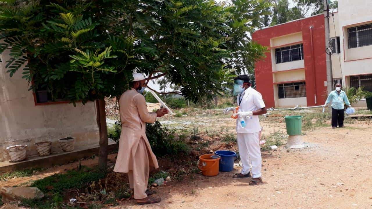 ಚಿತ್ರದುರ್ಗಕ್ಕೂ ನಿಜಾಮುದ್ದೀನ್ ನಂಜು! ಮೂವರಿಂದ 33 ಮಂದಿಗೆ ಹಬ್ಬುವ ಭೀತಿ ಚಿತ್ರದುರ್ಗಕ್ಕೂ ನಿಜಾಮುದ್ದೀನ್ ನಂಜು! ಮೂವರಿಂದ 33 ಮಂದಿಗೆ ಹಬ್ಬುವ ಭೀತಿ