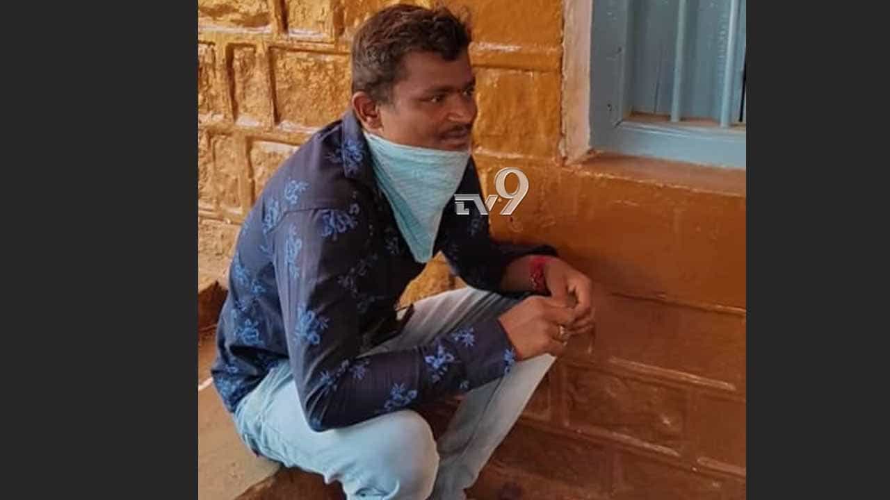 ಅನೈತಿಕ ಸಂಬಂಧ: ಹುಡುಗಿ ತಂದೆಯಿಂದಲೇ ಯುವಕನ ಬರ್ಬರ ಹತ್ಯೆ? ಅನೈತಿಕ ಸಂಬಂಧ: ಹುಡುಗಿ ತಂದೆಯಿಂದಲೇ ಯುವಕನ ಬರ್ಬರ ಹತ್ಯೆ?