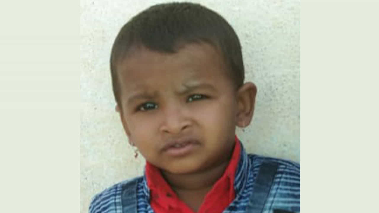 ಬೆಂಗಳೂರು ಸಮೀಪವೇ ಏಕಾಏಕಿ ಮನೆಗೆ ನುಗ್ಗಿ ಮಗುವನ್ನು ಹೊತ್ತೊಯ್ದ ಚಿರತೆ! ಬೆಂಗಳೂರು ಸಮೀಪವೇ ಏಕಾಏಕಿ ಮನೆಗೆ ನುಗ್ಗಿ ಮಗುವನ್ನು ಹೊತ್ತೊಯ್ದ ಚಿರತೆ!