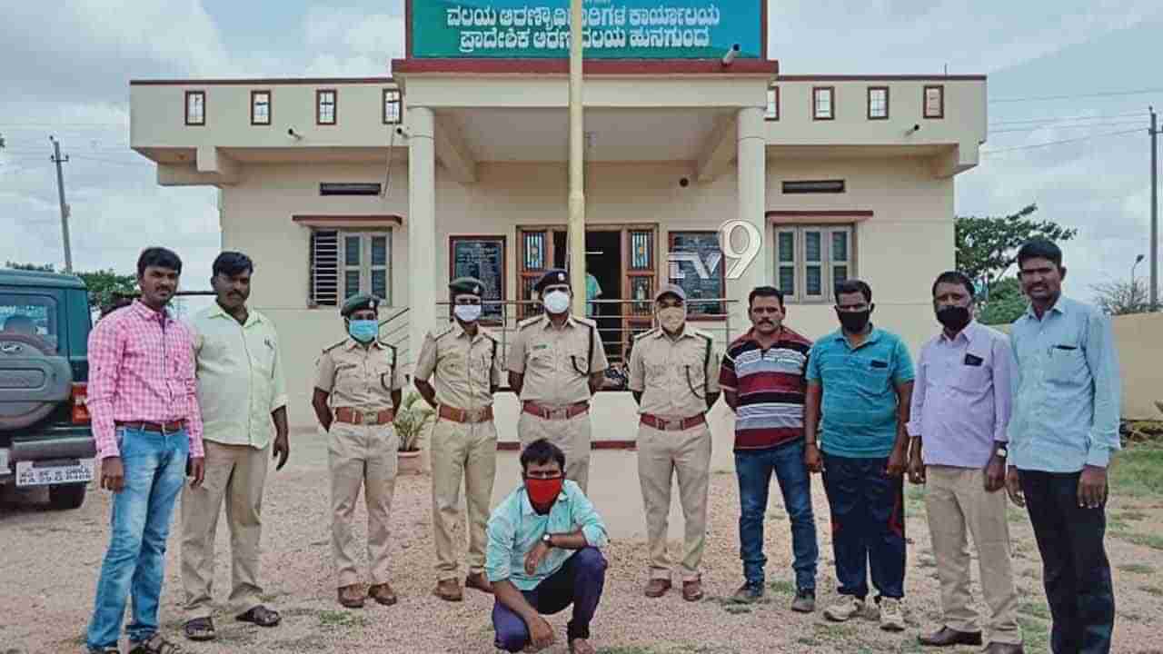 ವನ್ಯಜೀವಿಗಳೊಂದಿಗೆ ಟಿಕ್​-ಟಾಕ್​ ವಿಡಿಯೋ ಮಾಡಲು ಹೋದ ಯುವಕ ಅಂದರ್​!