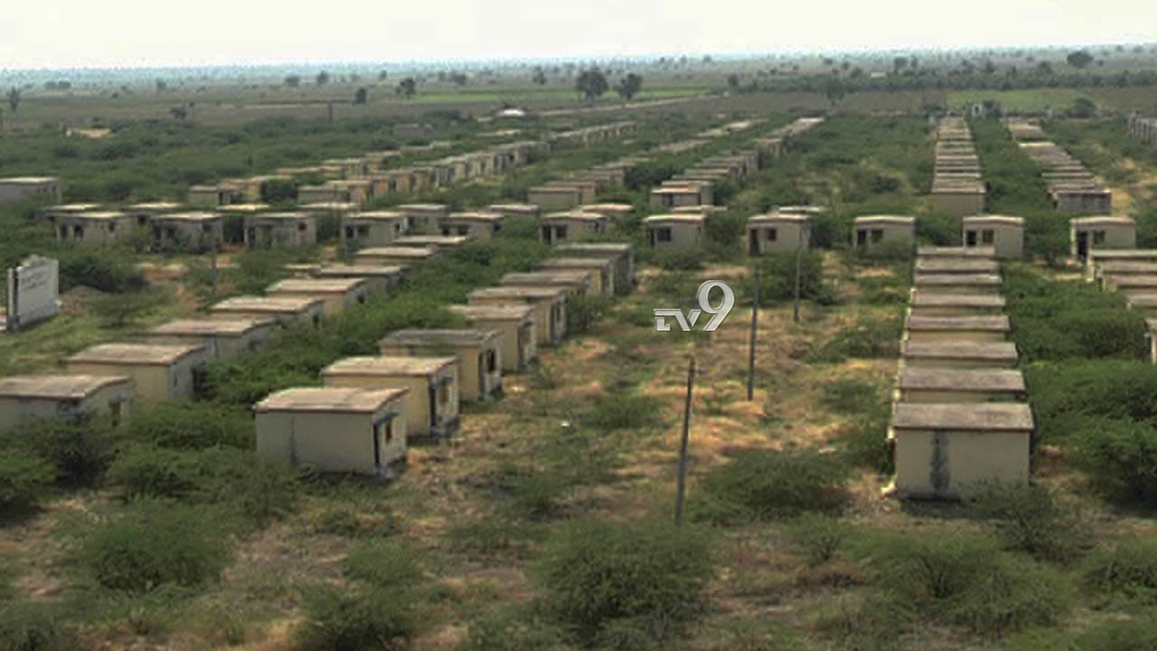 ಗಣಿ ದೋಚಿದ ಮಾಲೀಕರು, ಅಧಿಕಾರಿಗಳ ನಿರ್ಲಕ್ಷ್ಯ: ಬಳ್ಳಾರಿಯ ಬಡವರ ಗೋಳು ಹೇಳತೀರದು ಗಣಿ ದೋಚಿದ ಮಾಲೀಕರು, ಅಧಿಕಾರಿಗಳ ನಿರ್ಲಕ್ಷ್ಯ: ಬಳ್ಳಾರಿಯ ಬಡವರ ಗೋಳು ಹೇಳತೀರದು