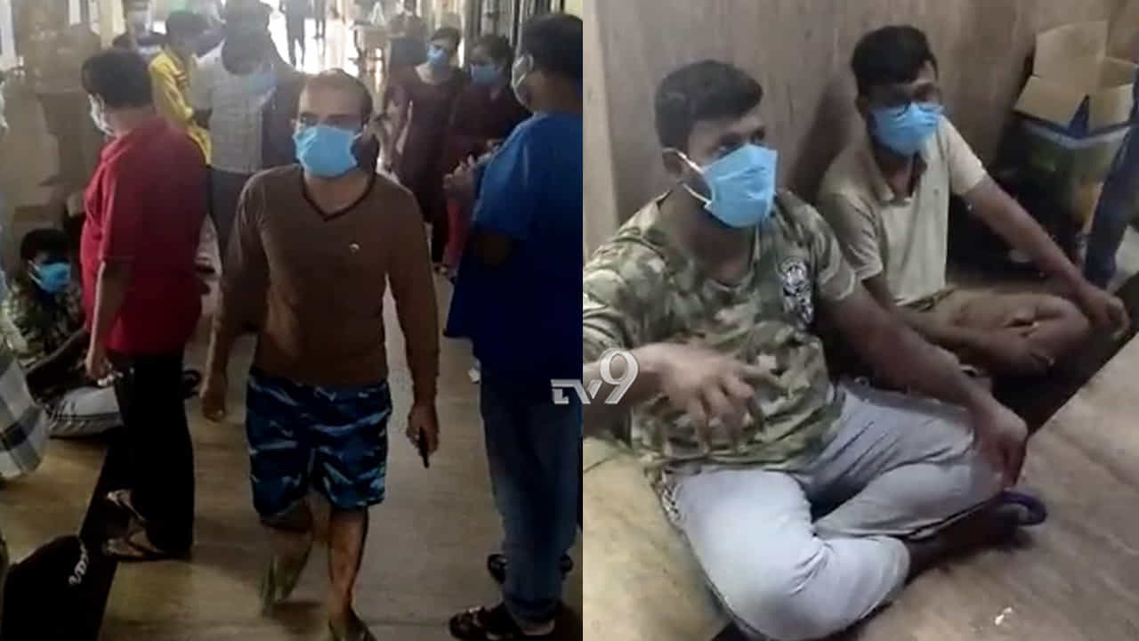 ವಿಕ್ಟೋರಿಯಾದಲ್ಲಿ ಸೋಂಕಿತರ ಧರಣಿ, ಅವ್ಯವಸ್ಥೆ ಖಂಡಿಸಿ ಪ್ರತಿಭಟನೆ ವಿಕ್ಟೋರಿಯಾದಲ್ಲಿ ಸೋಂಕಿತರ ಧರಣಿ, ಅವ್ಯವಸ್ಥೆ ಖಂಡಿಸಿ ಪ್ರತಿಭಟನೆ