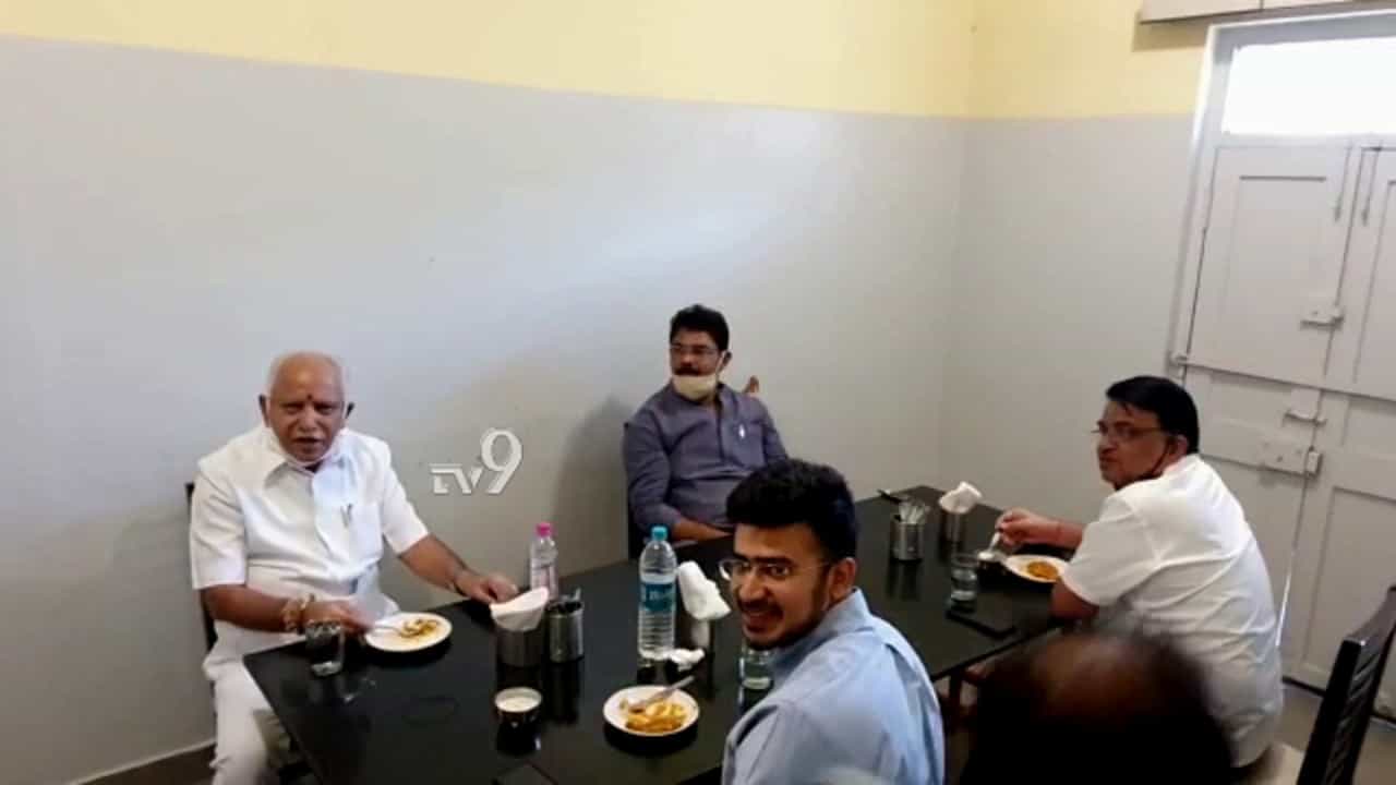 ಲಾಲ್ಬಾಗ್ನಲ್ಲಿ ಅಕಾಡೆಮಿ ಉದ್ಘಾಟಿಸಿ, MTR ನಲ್ಲಿ ಬೊಂಬಾಟ್ ಬ್ರೇಕ್ಫಾಸ್ಟ್ ಮಾಡಿದ BSY ಲಾಲ್ಬಾಗ್ನಲ್ಲಿ ಅಕಾಡೆಮಿ ಉದ್ಘಾಟಿಸಿ, MTR ನಲ್ಲಿ ಬೊಂಬಾಟ್ ಬ್ರೇಕ್ಫಾಸ್ಟ್ ಮಾಡಿದ BSY
