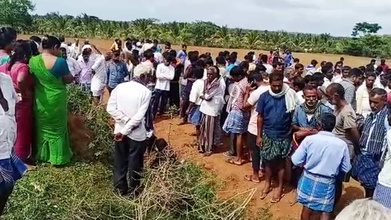 ಉಳುಮೆ ವಿಚಾರಕ್ಕೆ ಅಣ್ಣನ ಎದೆ ಸೀಳಿ ಕೊಲೆ ಮಾಡಿದ ತಮ್ಮ! ಉಳುಮೆ ವಿಚಾರಕ್ಕೆ ಅಣ್ಣನ ಎದೆ ಸೀಳಿ ಕೊಲೆ ಮಾಡಿದ ತಮ್ಮ!