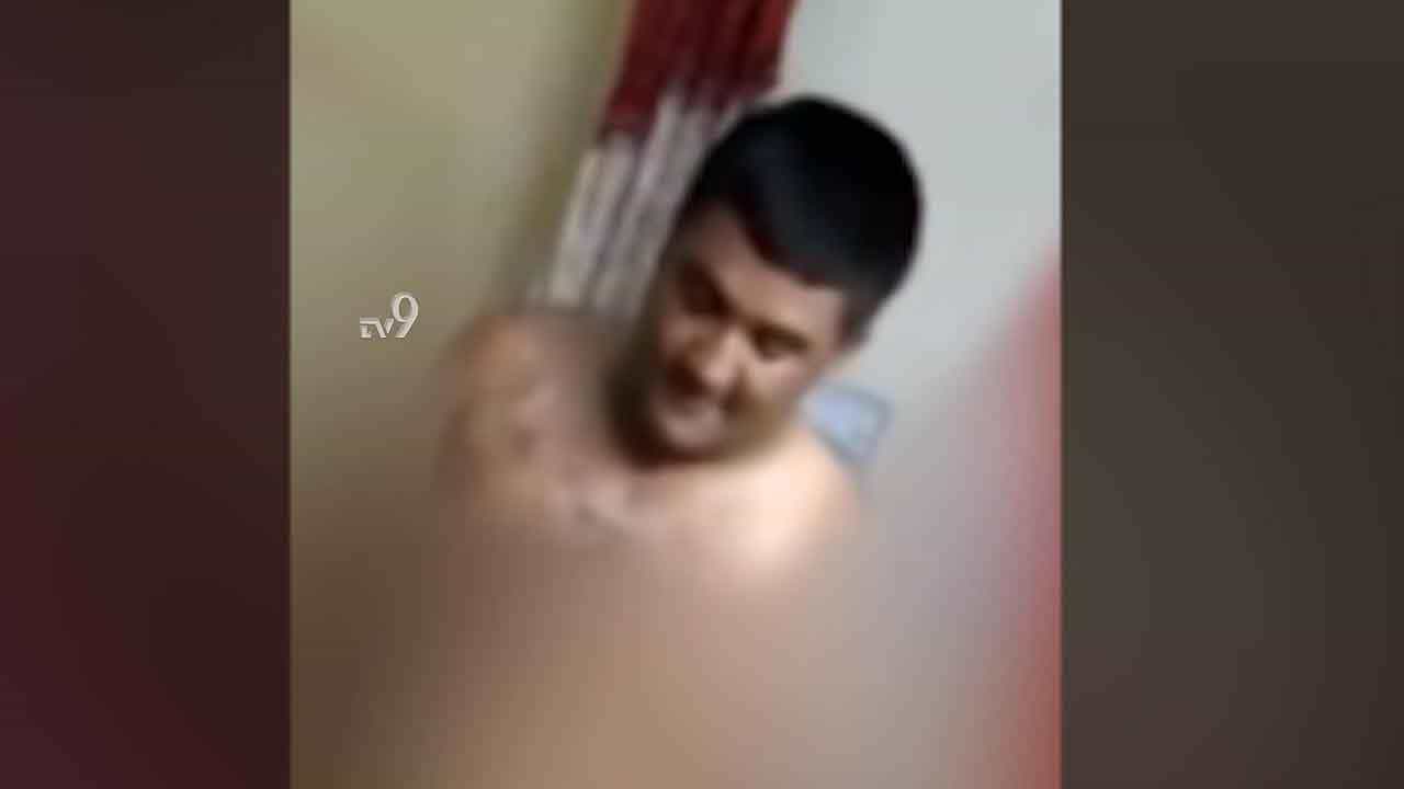 ಕಾವಿ ತೊಟ್ಟಿರೋ ಸ್ವಾಮೀಜಿ ಕಾಮದಾಟ ಬಟಾಬಯಲು! ಕಾವಿ ತೊಟ್ಟಿರೋ ಸ್ವಾಮೀಜಿ ಕಾಮದಾಟ ಬಟಾಬಯಲು!