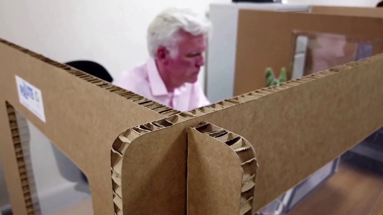 ಕೊರೊನಾ ನಿಯಂತ್ರಣ ಗುಟ್ಟು ರಟ್ಟು! ರಟ್ಟಿನ ಬಾಕ್ಸ್ ಒಳಗೆ ನಡೆದಿದೆ ಆಫೀಸ್ ಕೆಲಸ ಕೊರೊನಾ ನಿಯಂತ್ರಣ ಗುಟ್ಟು ರಟ್ಟು! ರಟ್ಟಿನ ಬಾಕ್ಸ್ ಒಳಗೆ ನಡೆದಿದೆ ಆಫೀಸ್ ಕೆಲಸ