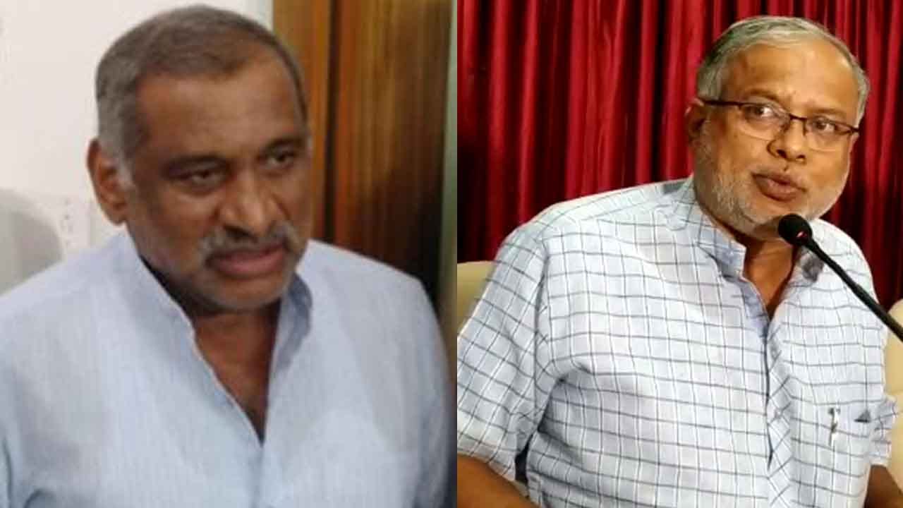 ಆನ್ಲೈನ್ ಕ್ಲಾಸ್ ಕುರಿತು ಇಬ್ಬರು ಸಚಿವರ ದ್ವಂದ್ವ ಹೇಳಿಕೆ, ಇಂದು ಇದಕ್ಕೆ ಬೀಳಲಿದೆ ತೆರೆ ಆನ್ಲೈನ್ ಕ್ಲಾಸ್ ಕುರಿತು ಇಬ್ಬರು ಸಚಿವರ ದ್ವಂದ್ವ ಹೇಳಿಕೆ, ಇಂದು ಇದಕ್ಕೆ ಬೀಳಲಿದೆ ತೆರೆ