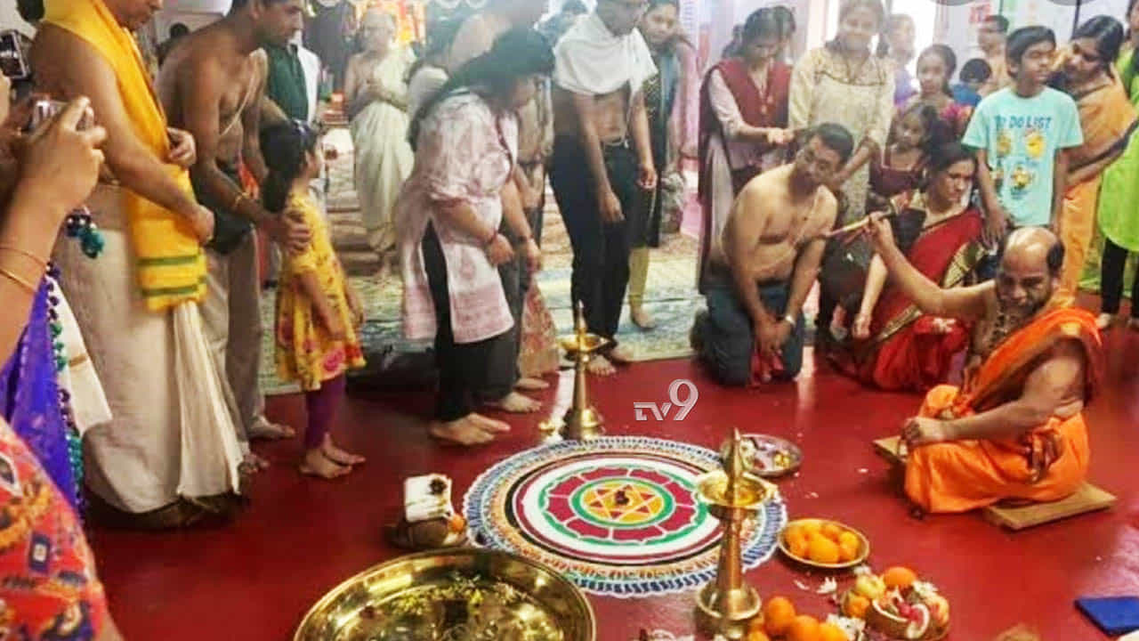ಕೊರೊನಾ ಭಯ! ಭಕ್ತರಿಗಿಲ್ಲ ತಪ್ತ ಮುದ್ರಾಧಾರಣೆ ಭಾಗ್ಯ.. ಕೊರೊನಾ ಭಯ! ಭಕ್ತರಿಗಿಲ್ಲ ತಪ್ತ ಮುದ್ರಾಧಾರಣೆ ಭಾಗ್ಯ..