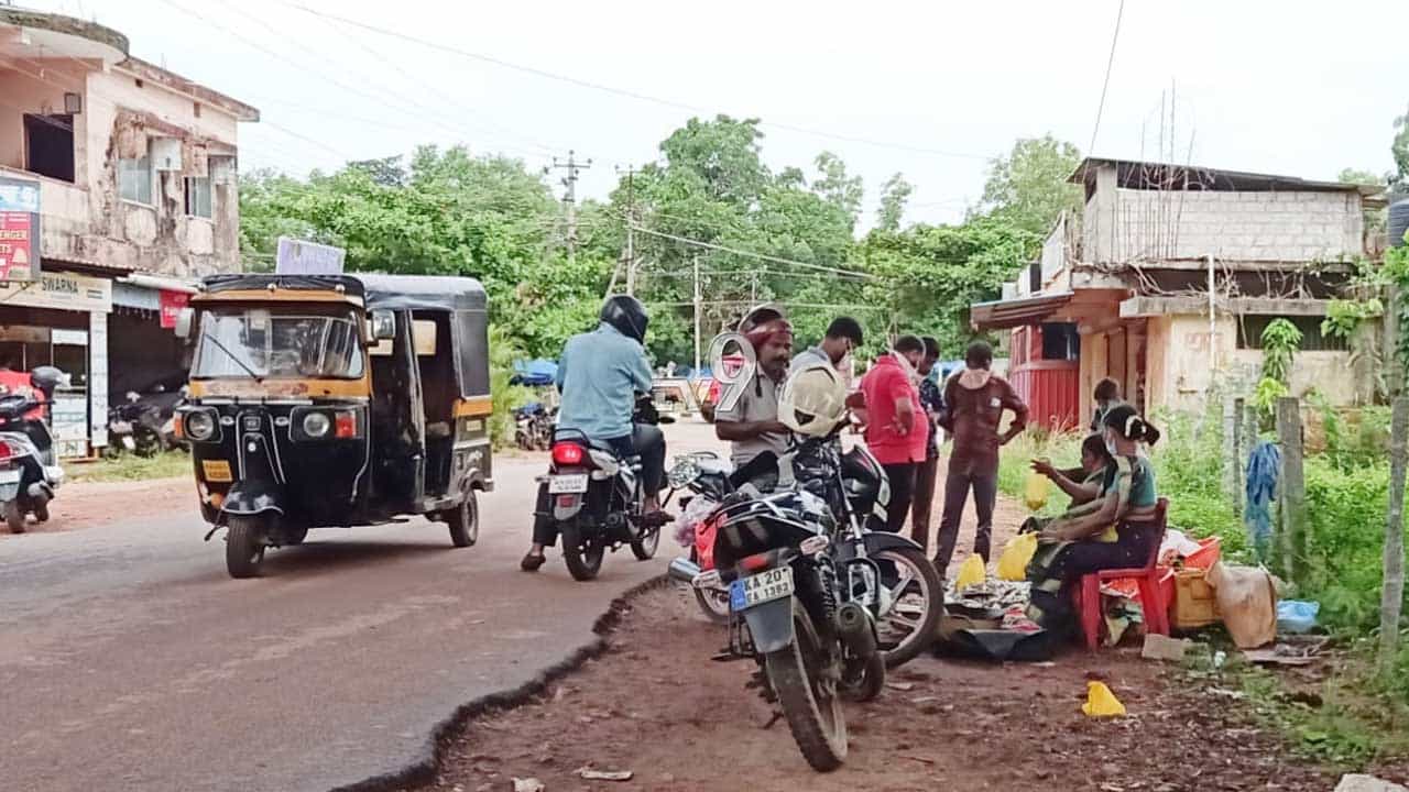 ಅಭಿವೃದ್ಧಿ ಕಾಣದ ಗ್ರಾಮ, ಗ್ರಾ.ಪಂ ಸಂಪೂರ್ಣ ವಿಫಲ: ಗ್ರಾಮಸ್ಥರು ಕೊಟ್ಟ ಎಚ್ಚರಿಕೆ ಏನು? ಅಭಿವೃದ್ಧಿ ಕಾಣದ ಗ್ರಾಮ, ಗ್ರಾ.ಪಂ ಸಂಪೂರ್ಣ ವಿಫಲ: ಗ್ರಾಮಸ್ಥರು ಕೊಟ್ಟ ಎಚ್ಚರಿಕೆ ಏನು?