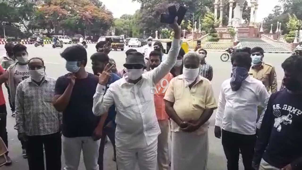 SSLC, ಪದವಿ ಪರೀಕ್ಷೆಯೇ ನಡೆಸದೆ ಪಾಸ್ ಮಾಡಿಬಿಡಿ: ವಾಟಾಳ್ ಫರ್ಮಾನು
