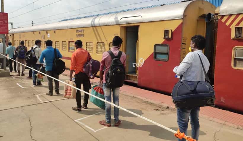 ಶ್ರಮಿಕ್ ಟ್ರೈನ್ಗಳಿಂದ ರೈಲ್ವೇ ಇಲಾಖೆ ಗಳಿಸಿದ್ದು ಎಷ್ಟು ಕೋಟಿ ಗೊತ್ತಾ?