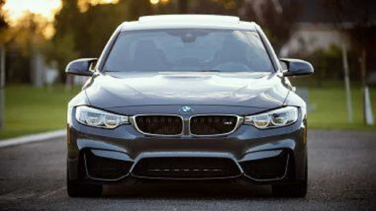 ವಿಮಾನ ನಿಲ್ದಾಣದ ಬಳಿ ಪತ್ತೆಯಾಗಿದೆ Covid-19 ನಂಬರ್ ಪ್ಲೇಟ್ ನ BMW ಕಾರು ವಿಮಾನ ನಿಲ್ದಾಣದ ಬಳಿ ಪತ್ತೆಯಾಗಿದೆ Covid-19 ನಂಬರ್ ಪ್ಲೇಟ್ ನ BMW ಕಾರು
