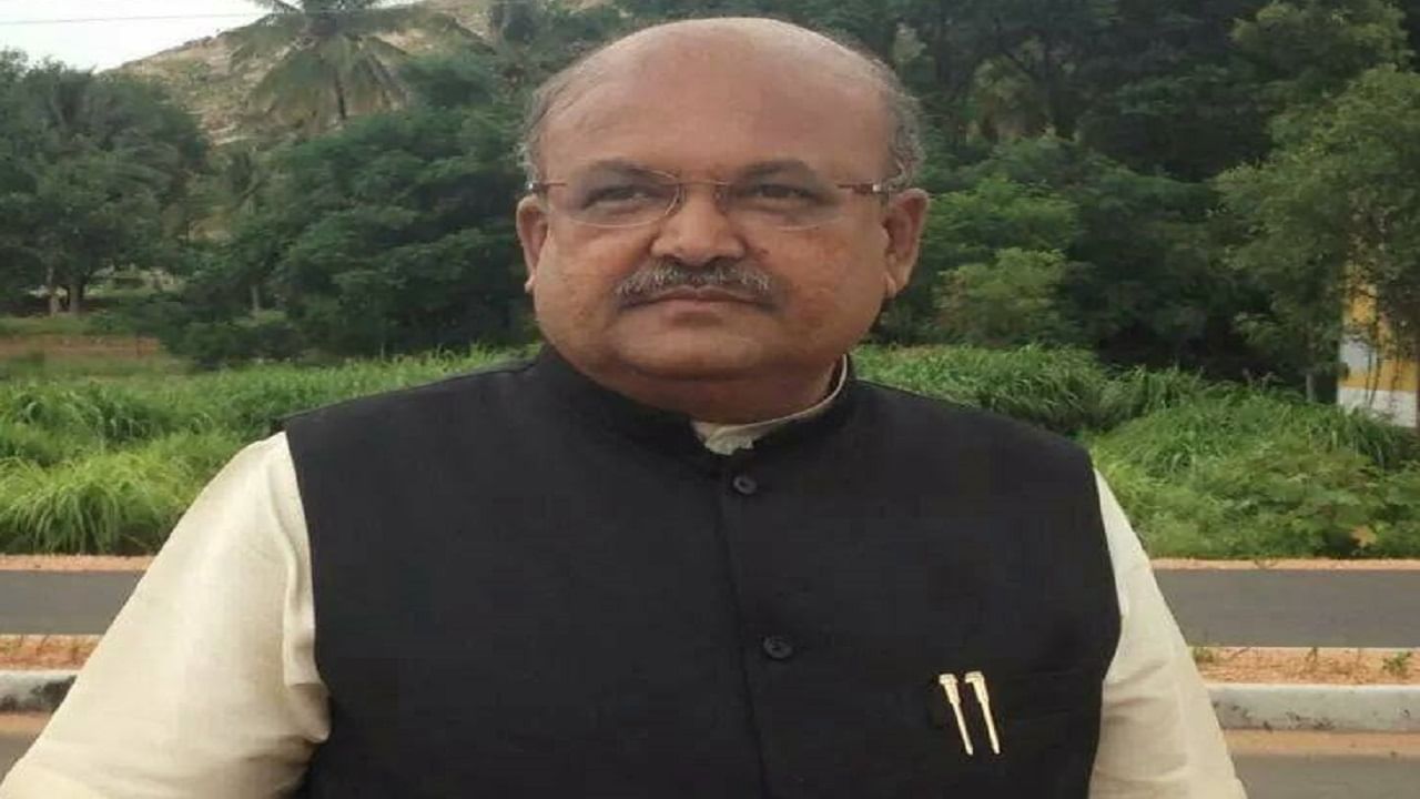 ಮಾಜಿ ಸಚಿವ HM ರೇವಣ್ಣ ನಾದಿನಿ ಕೊರೊನಾಗೆ ಬಲಿ ಮಾಜಿ ಸಚಿವ HM ರೇವಣ್ಣ ನಾದಿನಿ ಕೊರೊನಾಗೆ ಬಲಿ