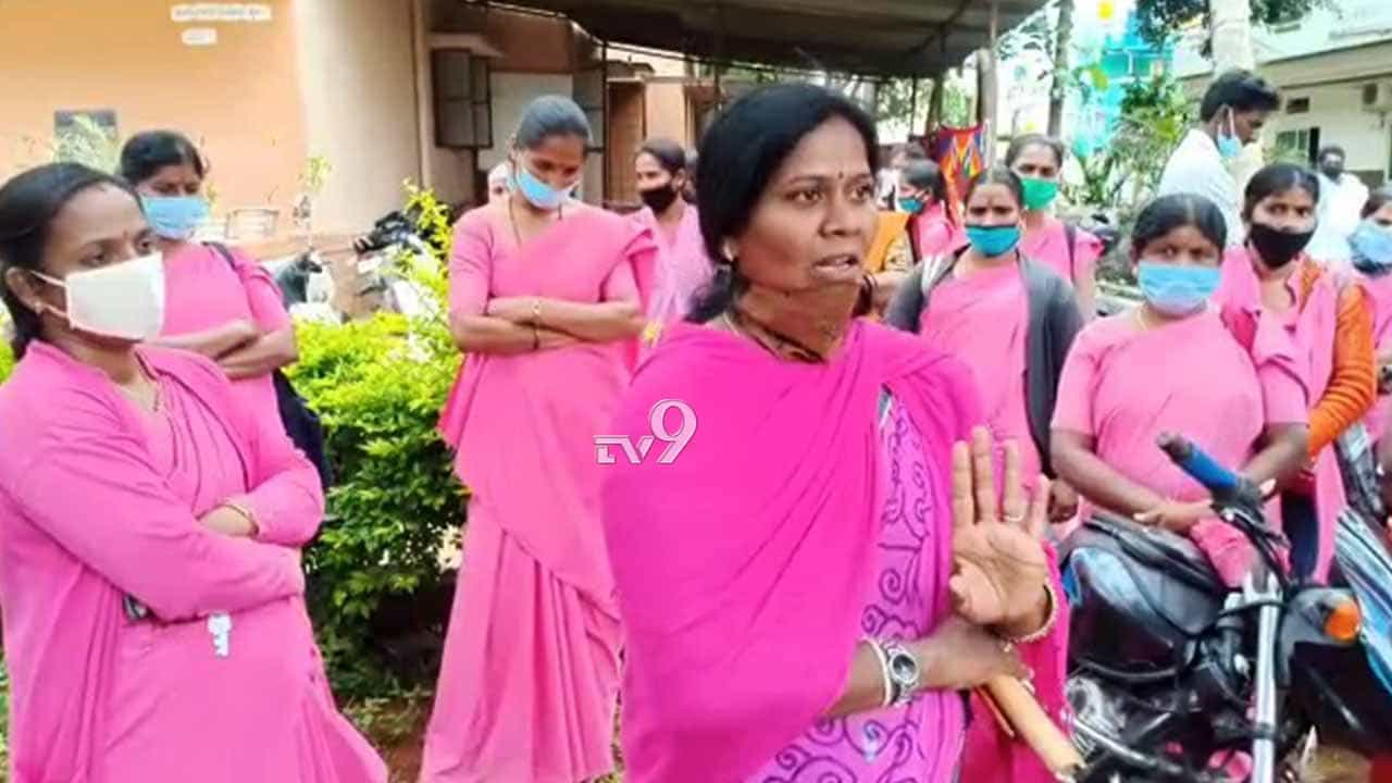 ಸಾಮಾಜಿಕ ಅಂತರ ಕಾಪಾಡಿ ಅಂದಿದ್ದಕ್ಕೆ ಆಶಾ ಕಾರ್ಯಕರ್ತೆ ಮೇಲೆ ಹಲ್ಲೆ ಸಾಮಾಜಿಕ ಅಂತರ ಕಾಪಾಡಿ ಅಂದಿದ್ದಕ್ಕೆ ಆಶಾ ಕಾರ್ಯಕರ್ತೆ ಮೇಲೆ ಹಲ್ಲೆ